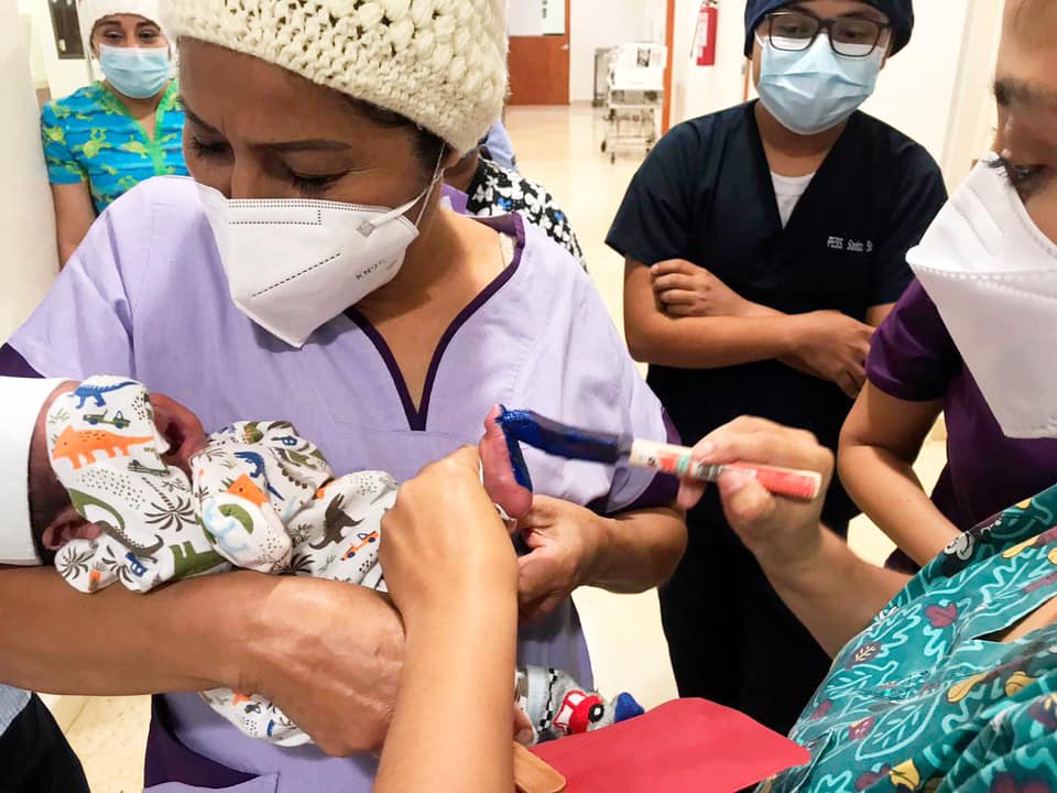 Hospital General de Tapachula da de alta a bebé prematuro tras exitosa recuperación.jpg