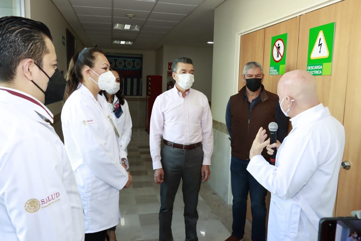 Inaugura Rutilio Escandón ampliación a 63 camas del Área de Medicina Interna del Hospital Dr. Gilberto Gómez Maza.jpg