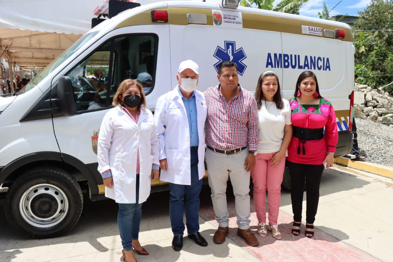 Reconversión del centro de salud y ambulancia nueva para Rayón, actos de justicia social para el pueblo.jpg