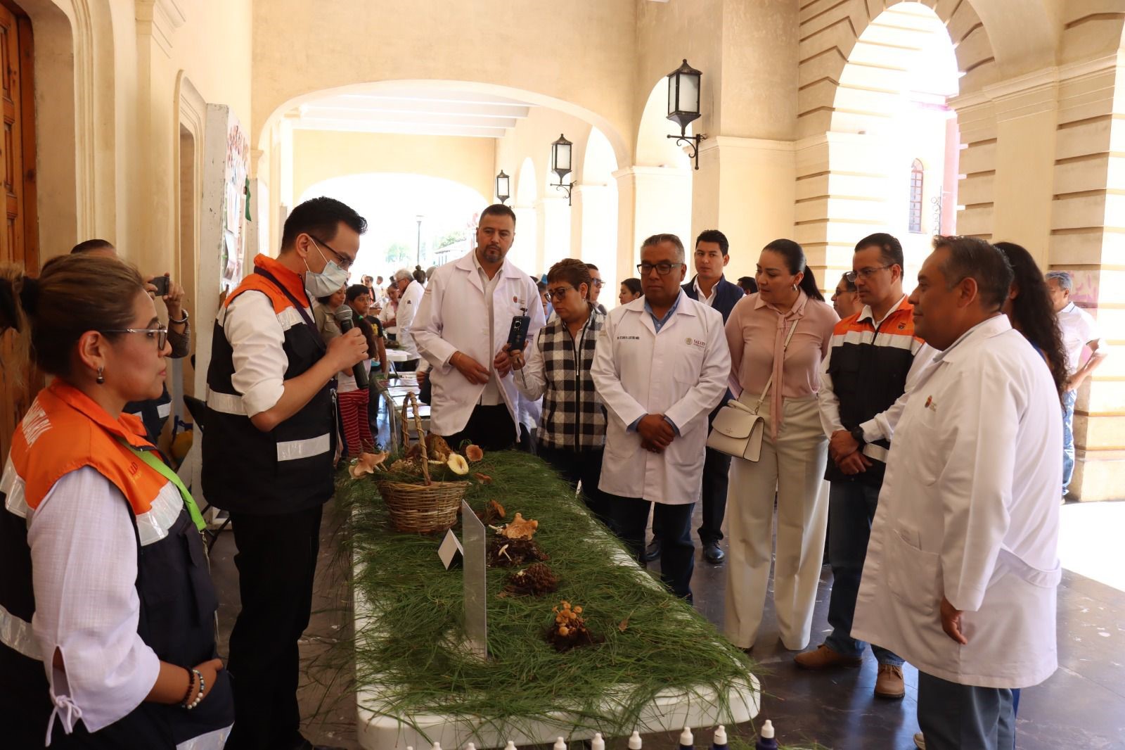 Salud realiza Feria de Hongos para prevenir intoxicaciones.jpg